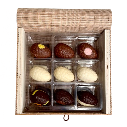 chocolate by OBEL - Bambuslåda med 9 Belgiska Gourmet Påskägg 120 gram