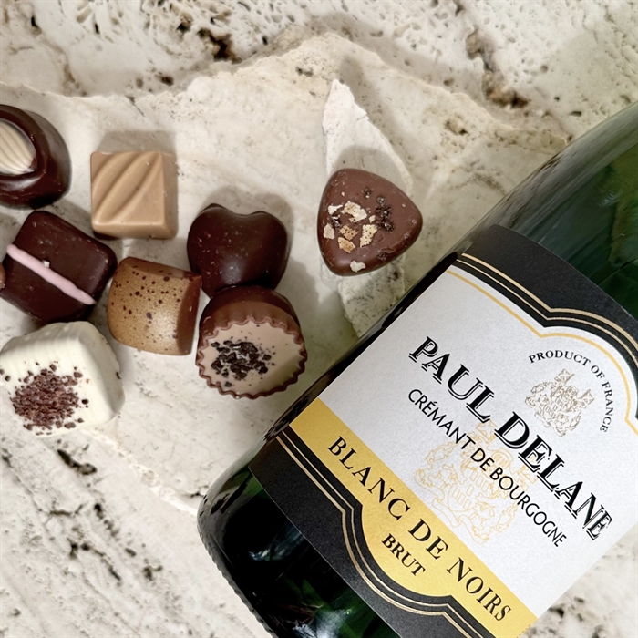 Trälåda med Cremant och 9 bitar Lyxig dessertchoklad