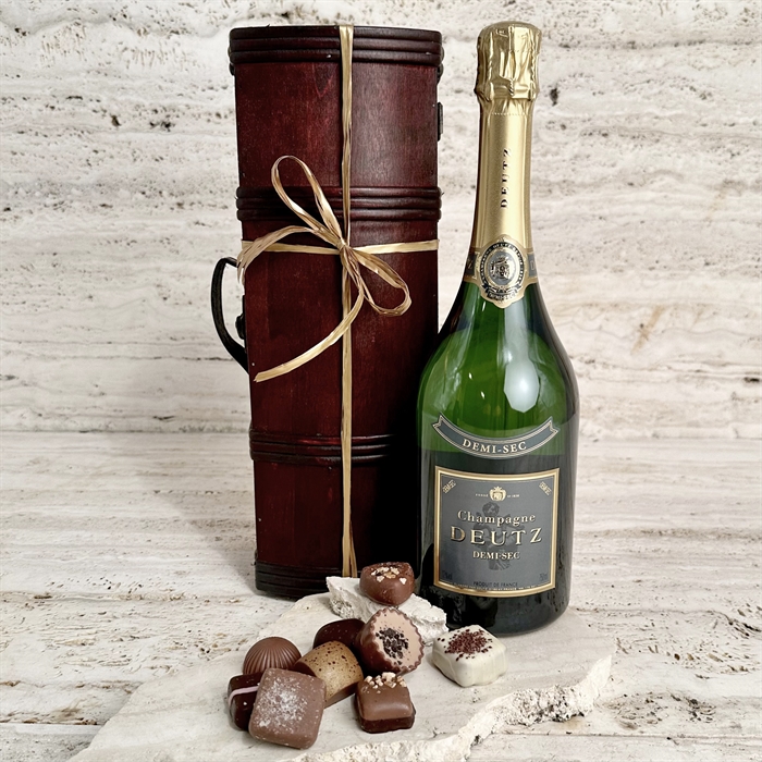 Deutz Demi sec Champagne med 9 lyxiga dessertchoklad i trälåda