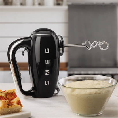 SMEG Handmixer. Italiensk toppkvalitet - 5 färger - Rekommenderat pris 1399,-