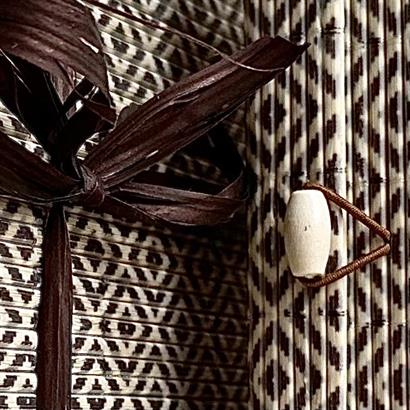 Mönstrad bambulåda med Luksus Chokoladeblanding 200 gram