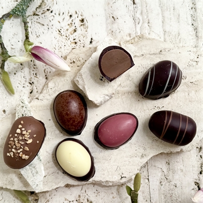 Ekologisk påse med påsktryck - Stora Danske påskägg, Anthon Berg och Bagsværd lakrits