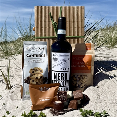 Sommarpresent med Siciliansk Rödvin, Belgisk gourmetchoklad, Cantucci och Salta Cashewnötter