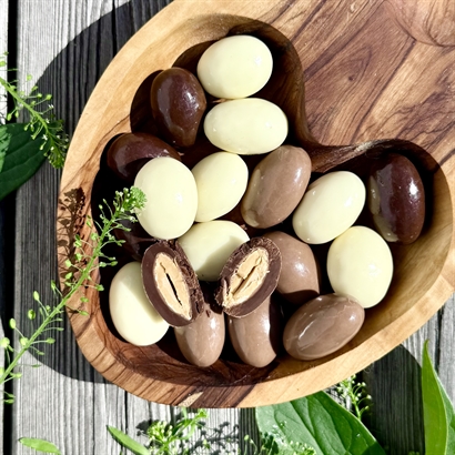 Mönstrad Bambulåda med Blomsteräng, Chokladmandlar och AmalfiMandler