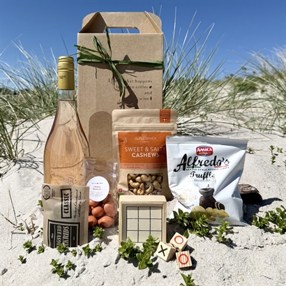 Alkoholfri sommargåva med spel, Rabarber cider och massor av läckra snacks