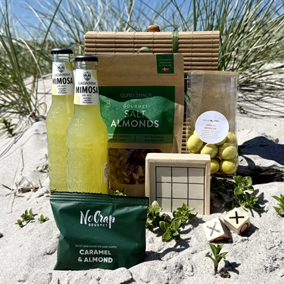 Bambuslåda med Alkoholfri Mimosa, Italienska Amalfimandlar och Salta Mandlar.