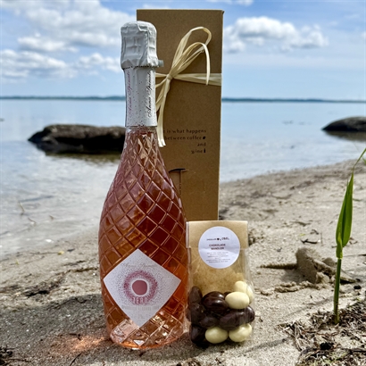 Sommarpresent Alkoholfritt mousserande Rosé och Italienska Chokladmandlar