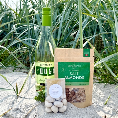 Hugo Spritz med Läcker Snacks - Sommarpresent som smakar av Italien