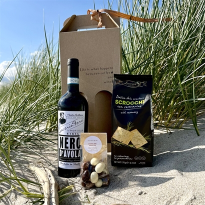 Sommarpresent med Siciliansk rödvin, Italienska chokladmandlar och rosmarin kex