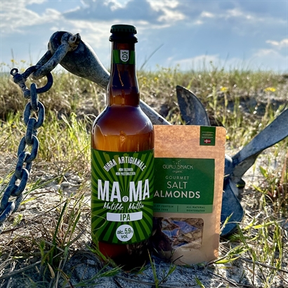 Sommarpresent - 75 cl italiensk IPA öl och Ekologiska Saltmandlar
