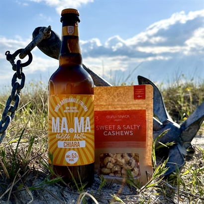 Sommarpresent med 75 cl italiensk öl och ekologiska cashewnötter