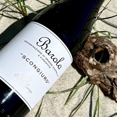 Bambulåda med Barolo 2017, Belgisk choklad, Cantucci och Salta Cashewnötter