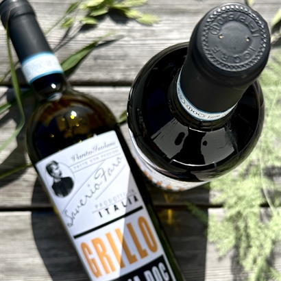 Bambulåda med Vitt vin, Belgisk choklad, Cantucci och Cashewnötter