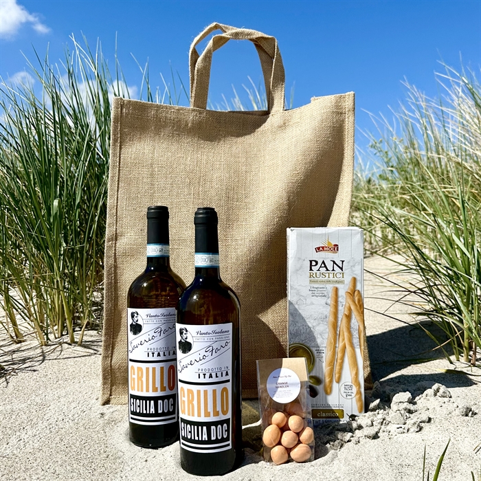 Sommarpresent med 2 flaskor Italiensk Vitt Vin och Snacks