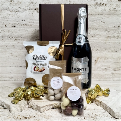 Gåvokorg med italiensk Spumante, snacks och choklad