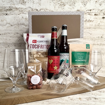 Lyxkorg med Georg Jensen Ölglas, Danska klosteröl och delikatesser