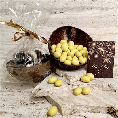 Kokosnötsskål med 400 gram Italienska Amalfi chokladmandlar