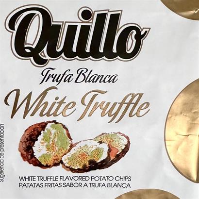 Exklusiv Vin och chokladgåva med 2 flaskor Barolo, 1 flaska vitt vin, läcker Choklad och snacks.