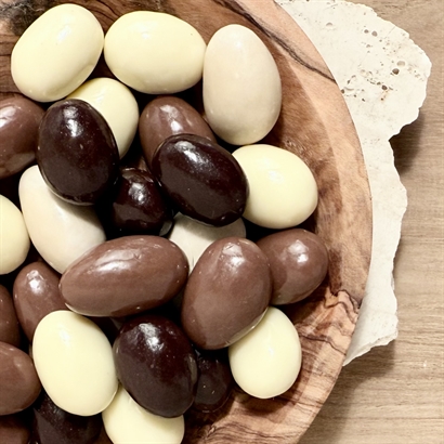 Presentkorg med Pasta kit, italienskt rödvin och delikatesser