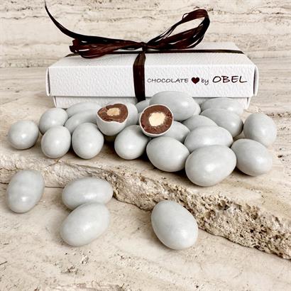 Italienska salt & karamellmandlar i vit chokladask – 160 gram