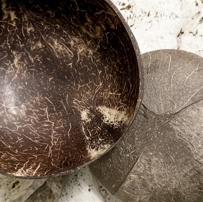 Kokosnöt skål med 200 gram lyxig chokladblandning