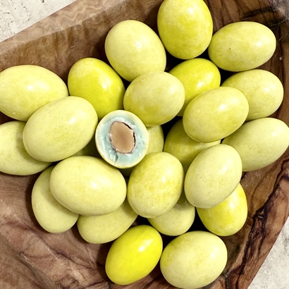 Alkoholfri presentkorg med italiensk lemonad, delikatesser och läcker choklad