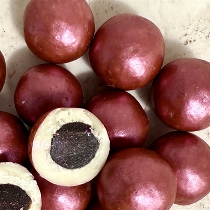 Alkoholfri stor presentkorg med cider, lemonad, choklad & delikatesser