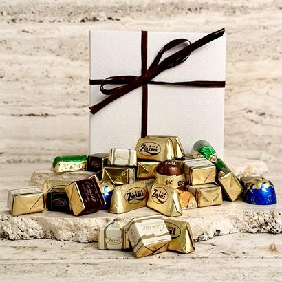 Italiensk chokladpassion i präglad vit ask – 350 gram