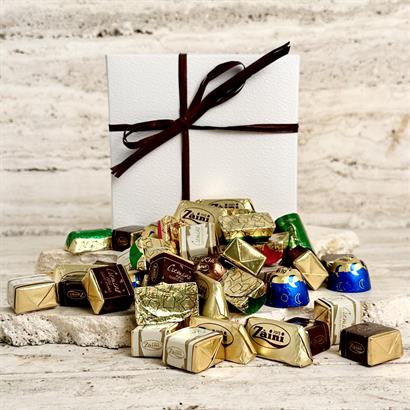 Italiensk chokladpassion i präglad vit ask – 500 gram