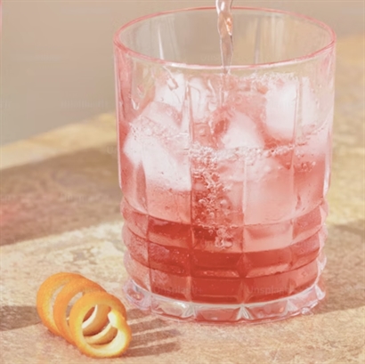 Alkoholfri stor presentkorg med cider, lemonad, choklad & delikatesser