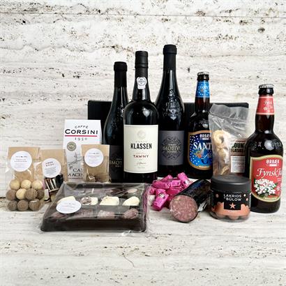 Dansk & Dejlig - Stor slaktarkorg med öl, vin, portvin, salami, fläsksvålar och massor av godsaker