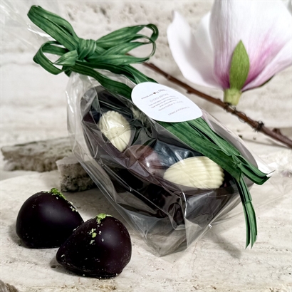 Chokladskal med 4 Stora Danska Handgjorda Påskägg - 173 gram