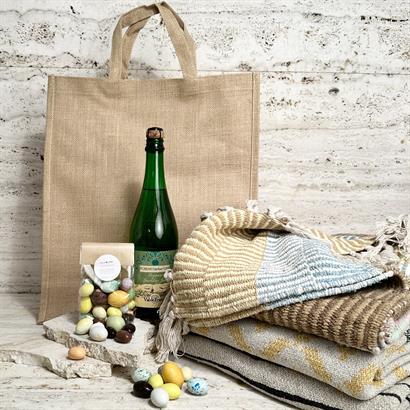 Recycle & påskmys med Bloomingvale Plaid, alkoholfri cider och Lyxig Påskblandning