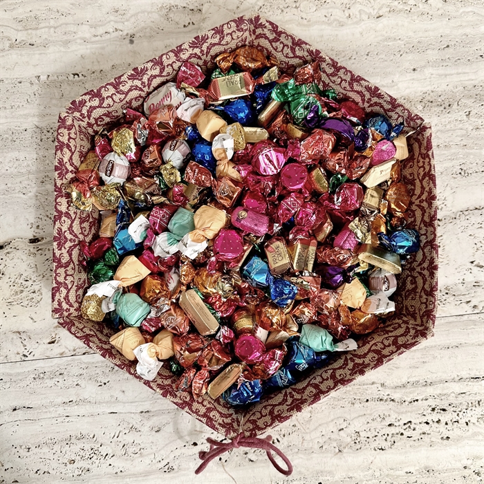 Julkurv i sisal & 3000 gram lyxig chokladblandning