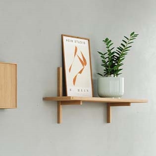 ANDERSEN FURNITURE hylla i ek - dansk design. Rek. Försäljningspris 1199,-