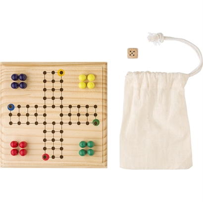 Alkoholfri sommargåva med spel, Rabarber cider och massor av läckra snacks