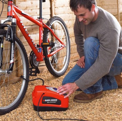 Black and Decker luftkompressor. Rekommenderat pris 999,-