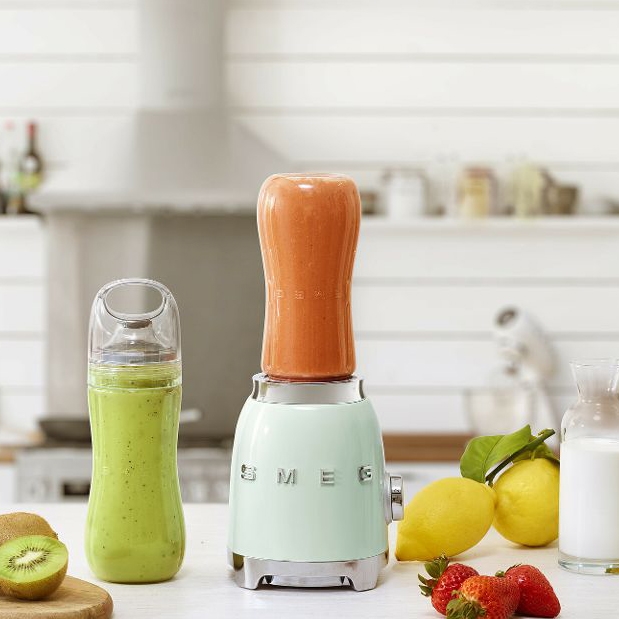SMEG Kompakt italiensk blender - 5 färger - Rekommenderat pris 1299,-