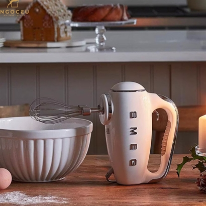 SMEG Handmixer. Italiensk toppkvalitet - 5 färger - Rekommenderat pris 1399,-